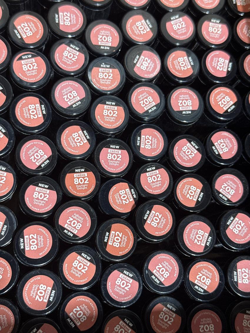 Revlon Super Lustrous Lipstick, Creamy Formula For Soft, Fuller-Looking Lips, Moisturized Feel, 802 Daylight Delight, 0.15 oz